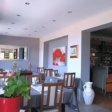 Hotel Camparellu 2*