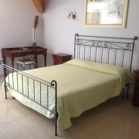 Hotel Camparellu Galeria (Corsica)