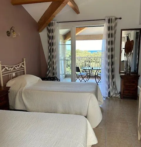 坎芭耶鲁酒店 2*