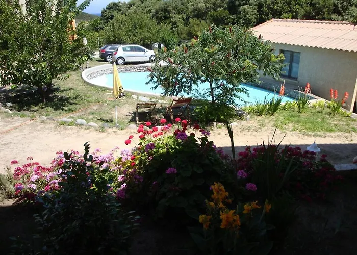 坎芭耶鲁酒店 2*