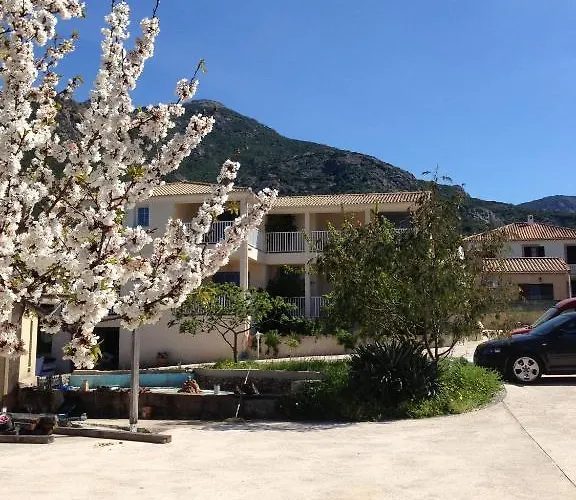 坎芭耶鲁酒店 酒店 加莱里亚